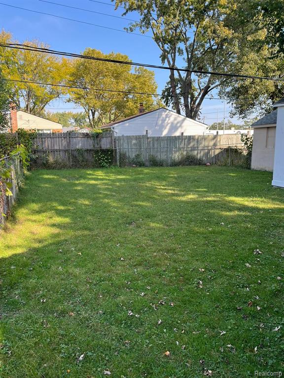 7535 STANDARD, Center Line, MI 48015 — Photo 36