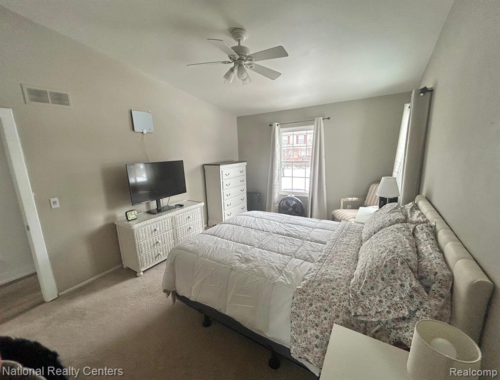 38887 Country Circle, Farmington Hills, MI 48331 — Photo 16