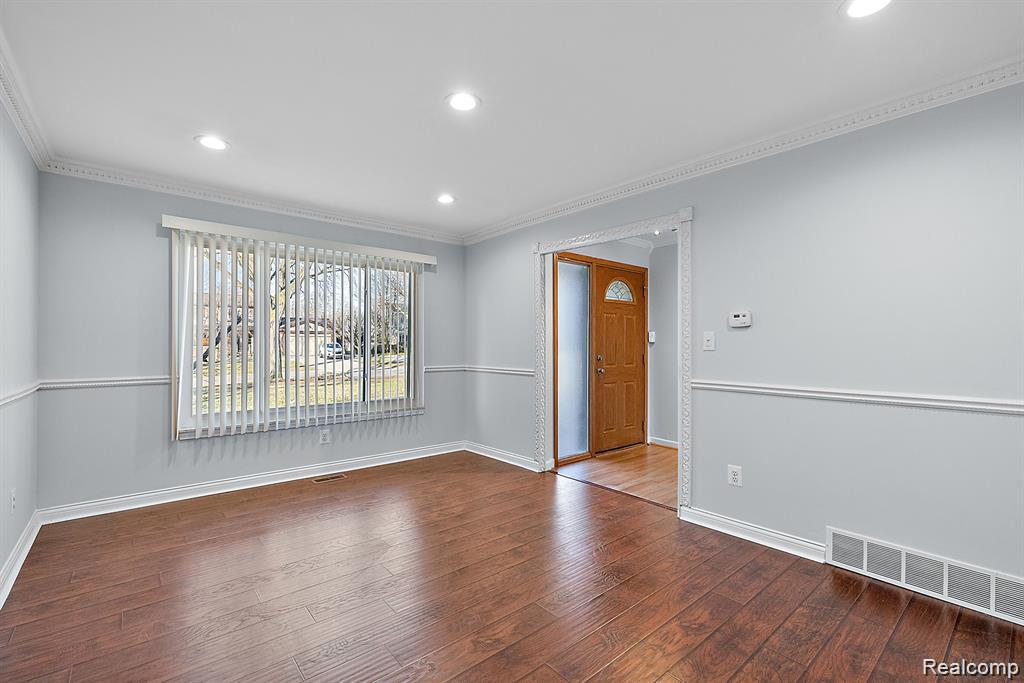 4058 Colonial Boulevard, Troy, MI 48085 — Photo 36