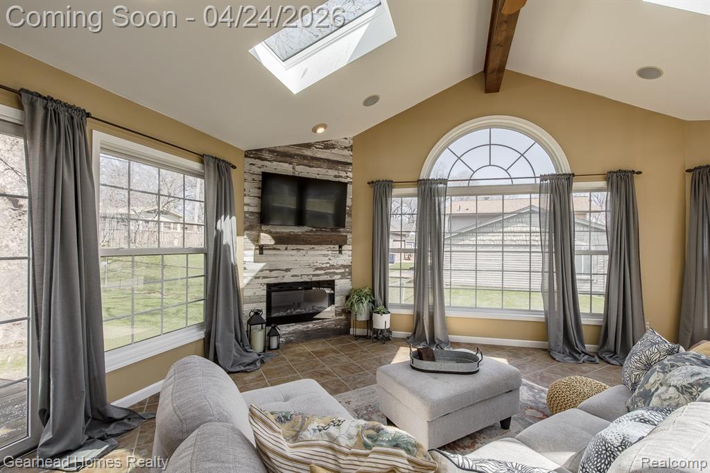 4040 Rollins Avenue, Waterford, MI 48329 — Photo 25