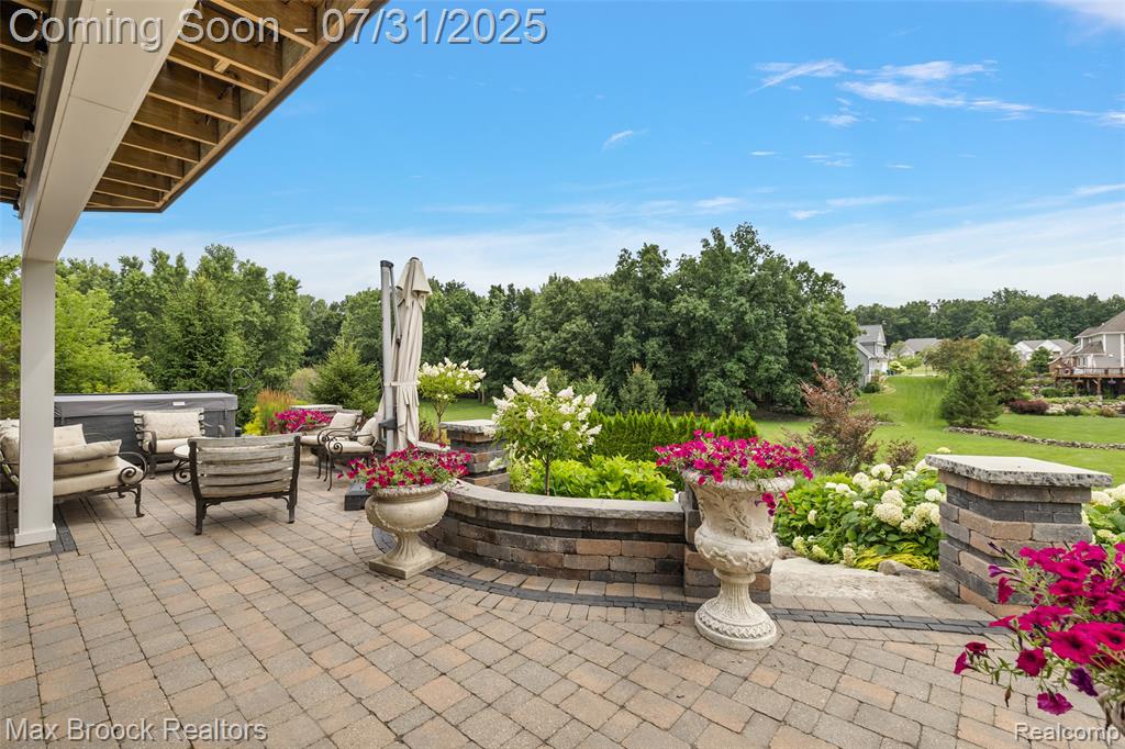 8926 Stonewall W, Clarkston, MI 48348 — Photo 42