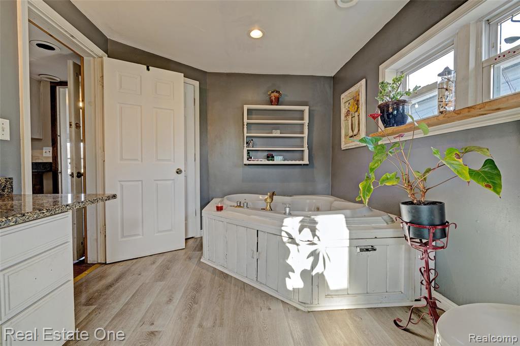 7560 Metcalf Road, Avoca, MI 48006 — Photo 11
