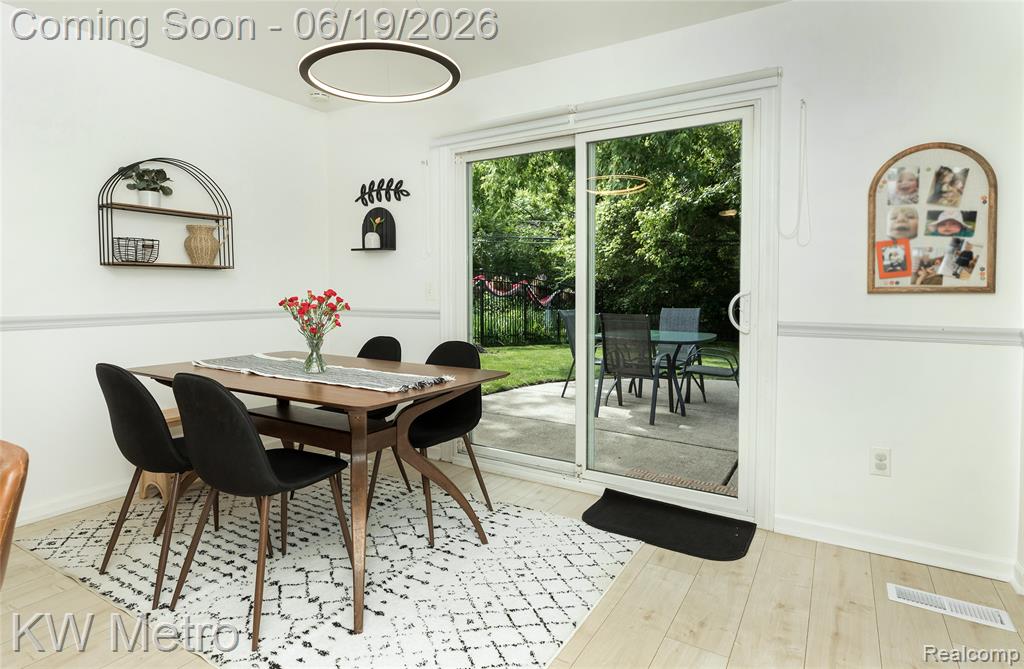 839 Dressler Lane, Rochester Hills, MI 48307 — Photo 9
