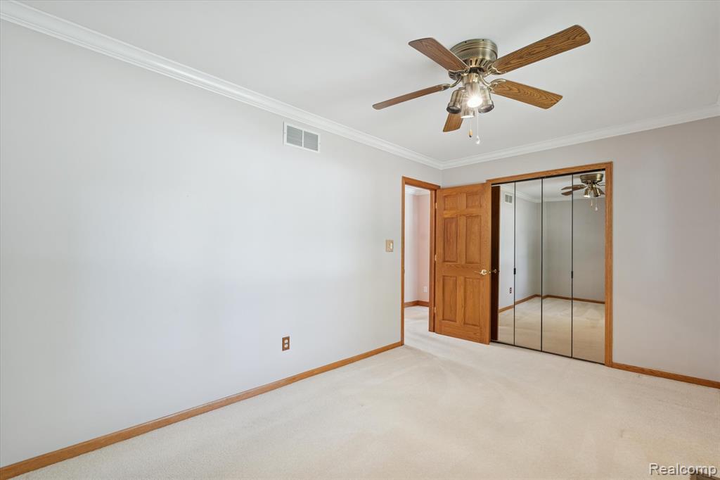 1560 Odette, Hartland, MI 48353 — Photo 20