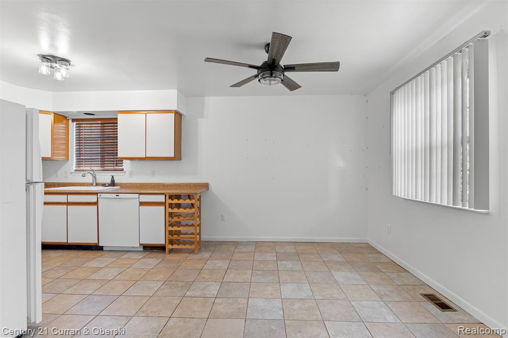 13230 Delavern Street, Rockwood, MI — Photo 5