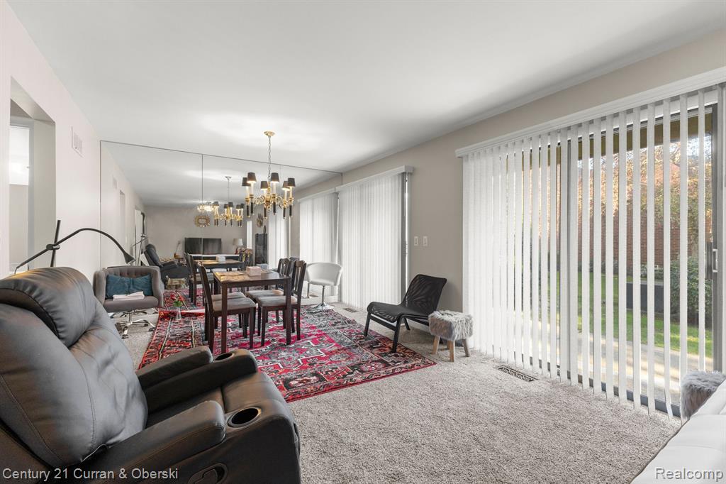 3060 LINDENWOOD Drive, Dearborn, MI 48120 — Photo 12