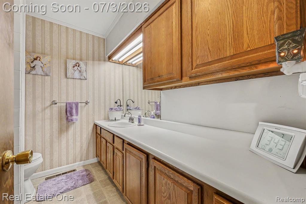 400 Juliet Drive, Almont, MI 48003 — Photo 15