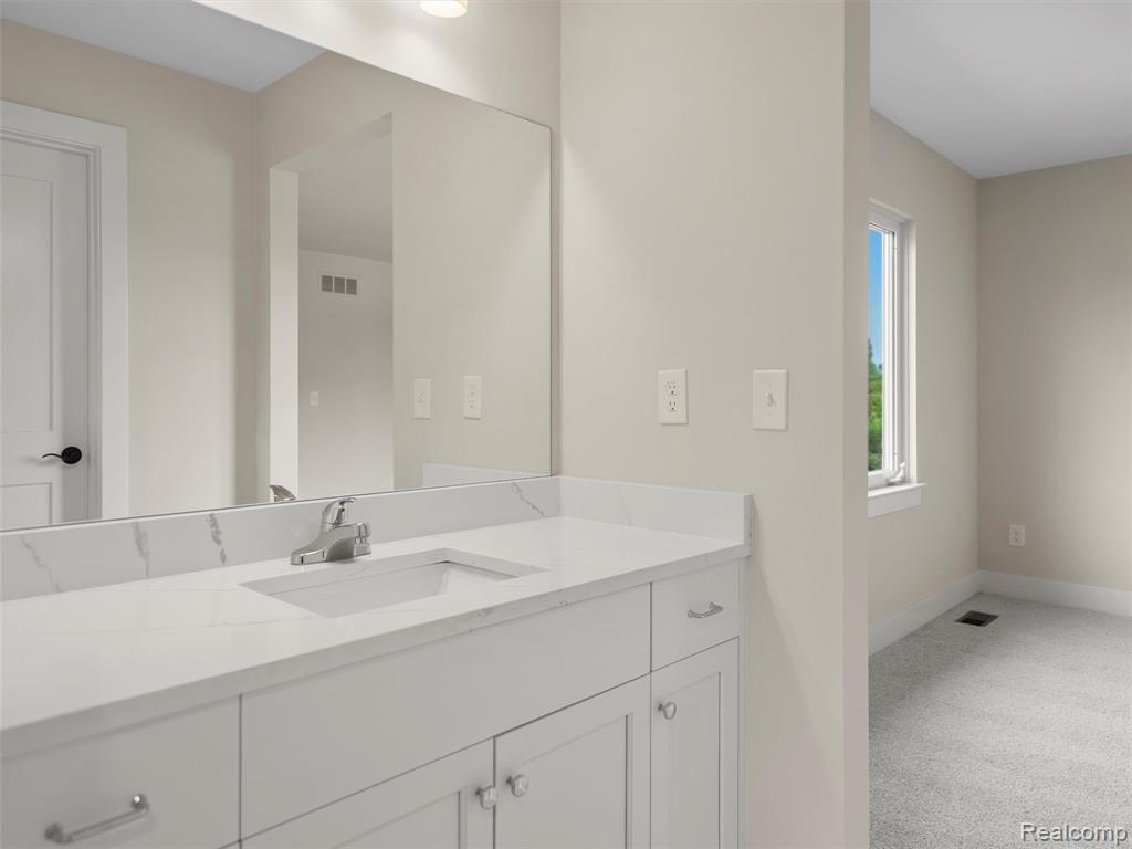 45070 TWIN RIVER Drive, Macomb, MI 48044 — Photo 42
