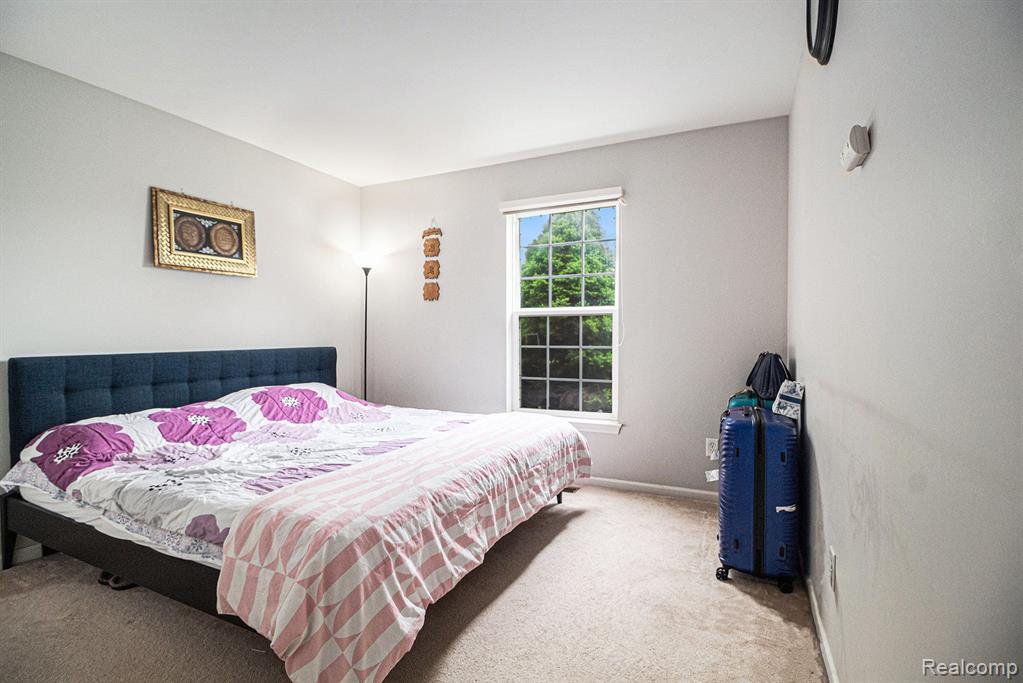 47291 FAIRLAWN Court, Canton, MI 48188 — Photo 21