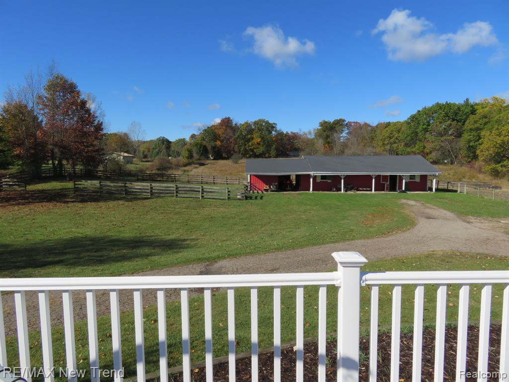 1656 S Lapeer Road, Lapeer, MI 48446 — Photo 30