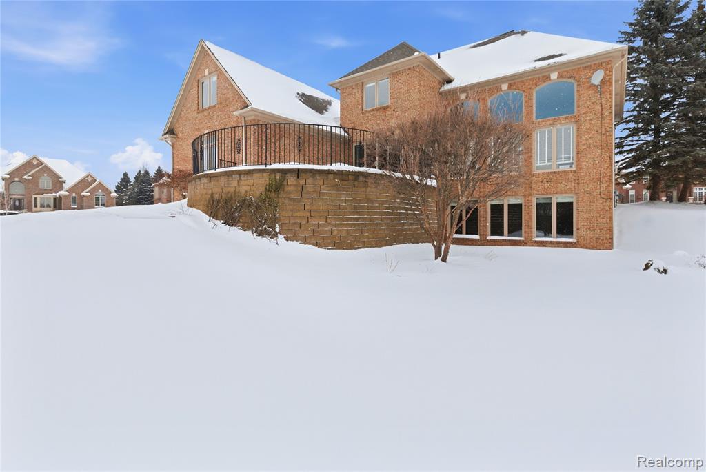 966 Majestic Drive, Rochester Hills, MI 48306 — Photo 45