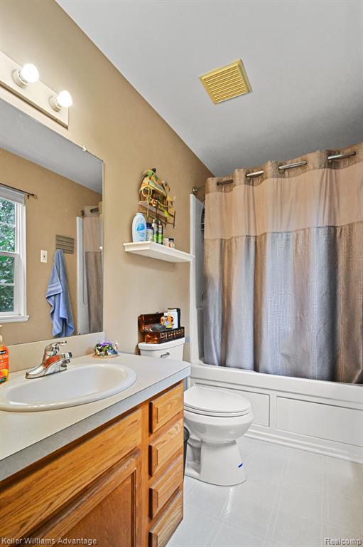 5085 HICKORY Trail, Grand Blanc, MI 48439 — Photo 22