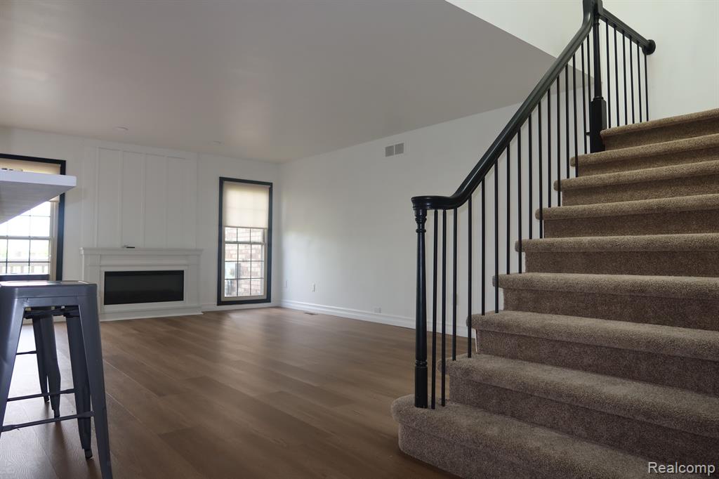 49234 ALMA Court, Shelby Twp, MI 48315 — Photo 4