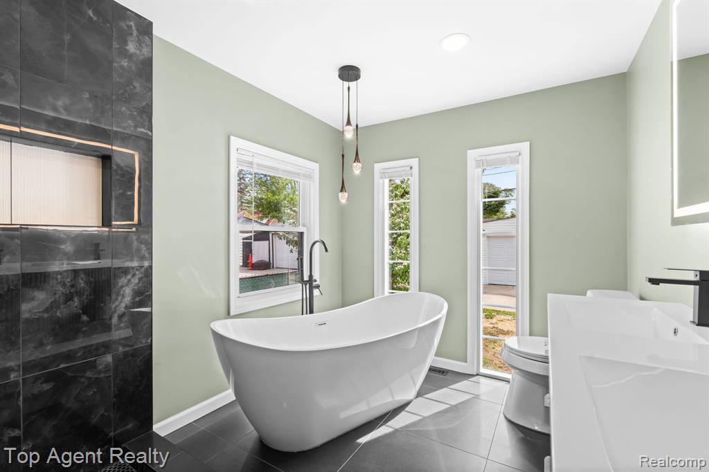 16124 Fielding Street, Detroit, MI 48219 — Photo 17