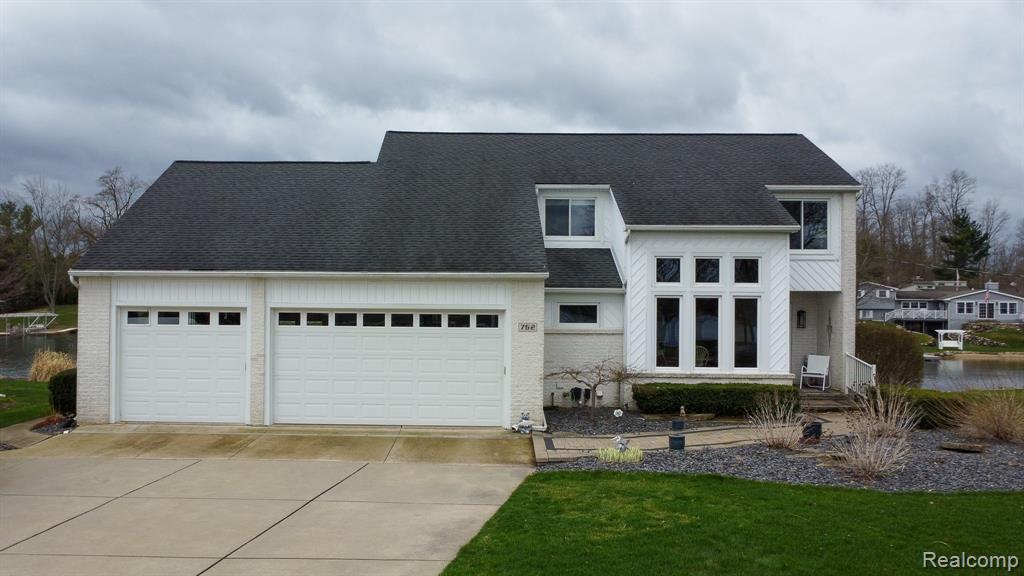 762 Golden Shores, White Lake, MI — Photo 2