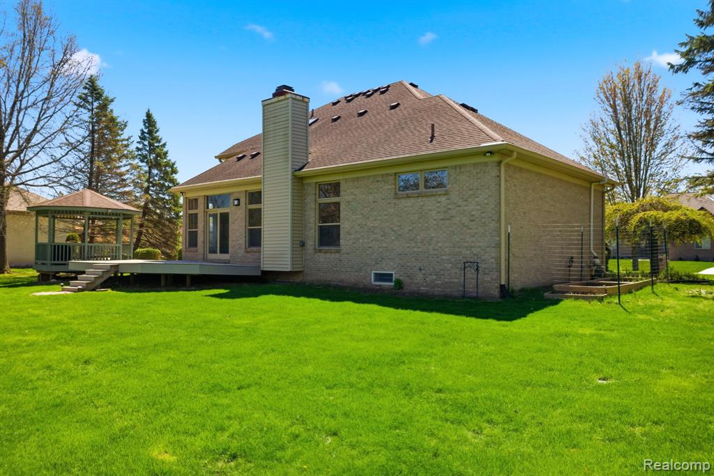 8488 Annette Avenue, Grosse Ile, MI 48138 — Photo 57