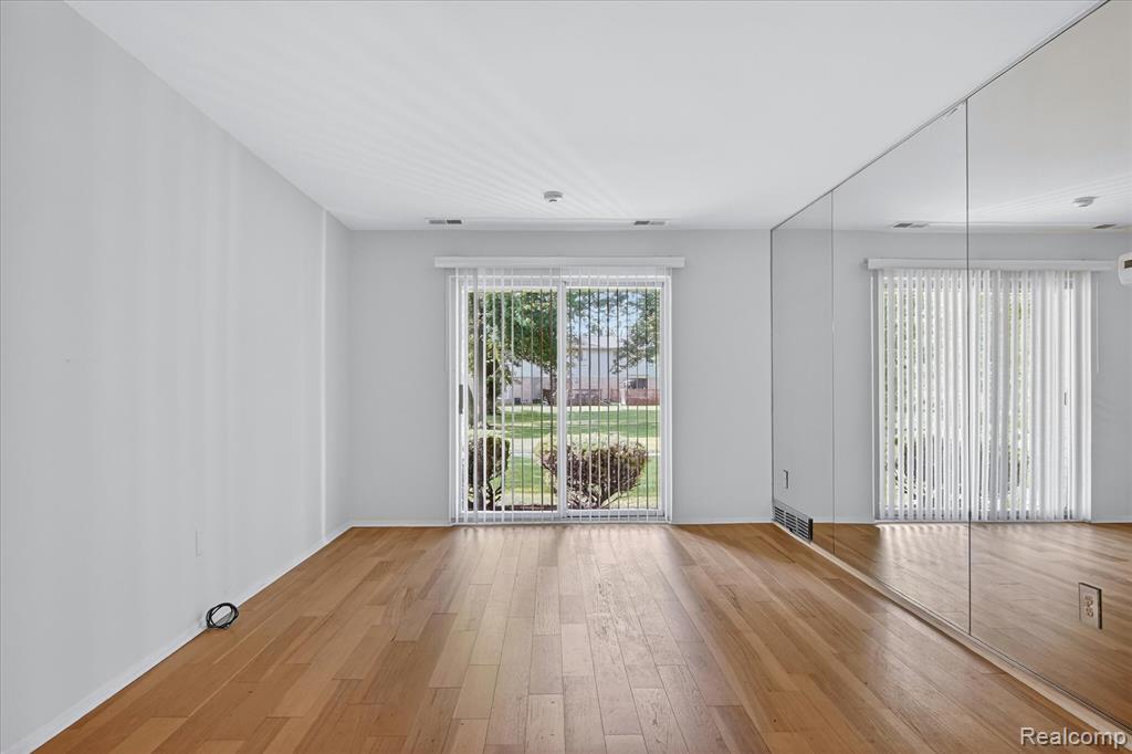 2037 E Franklin Drive, Canton, MI 48187 — Photo 11