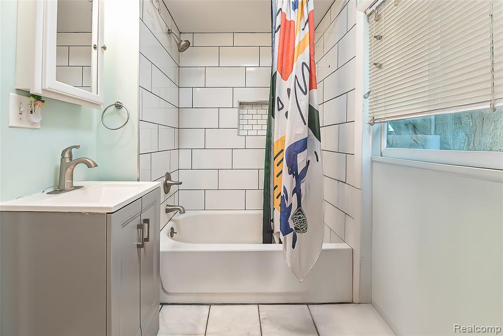 803 Jones Drive, Ann Arbor, MI 48105 — Photo 33
