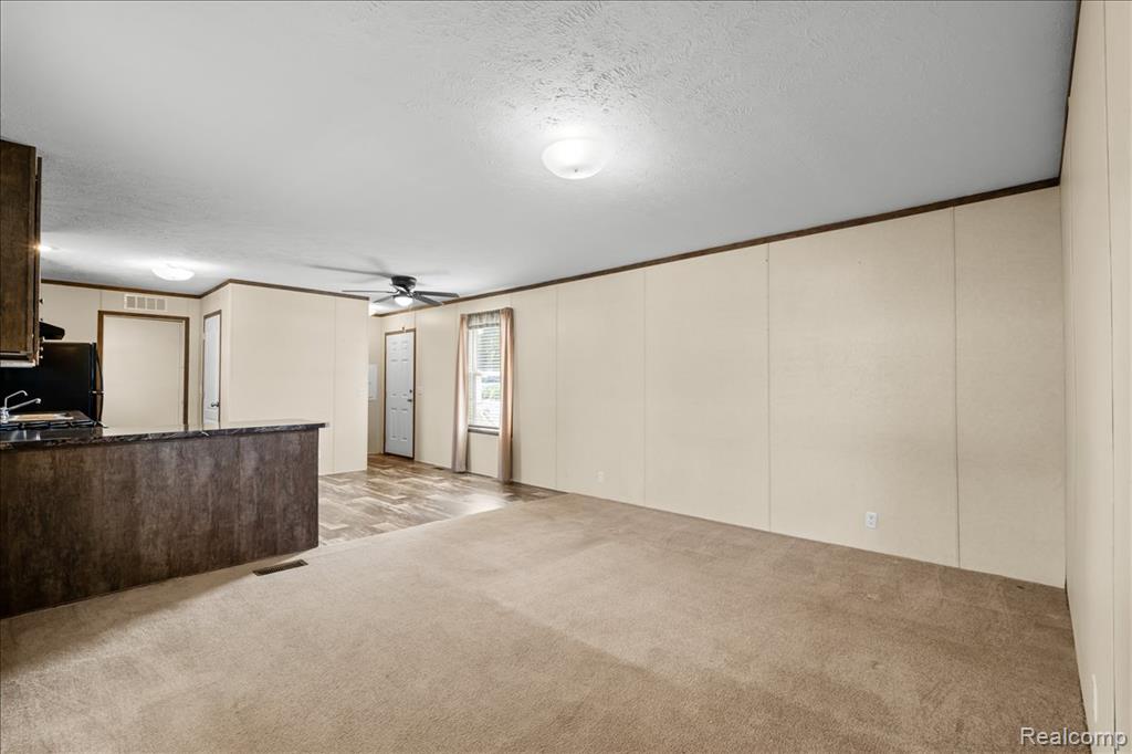 11731 Valerie Lane, Whitmore Lake, MI 48189 — Photo 4