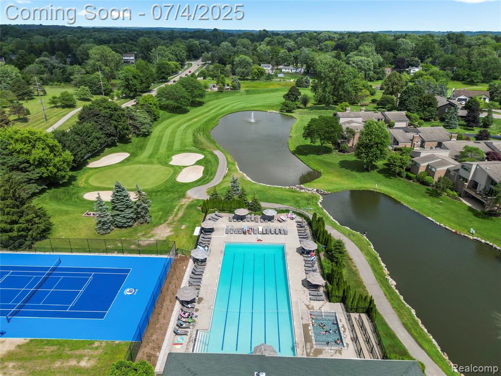 938 Brookwood Lane E, Rochester, MI 48309 — Photo 45