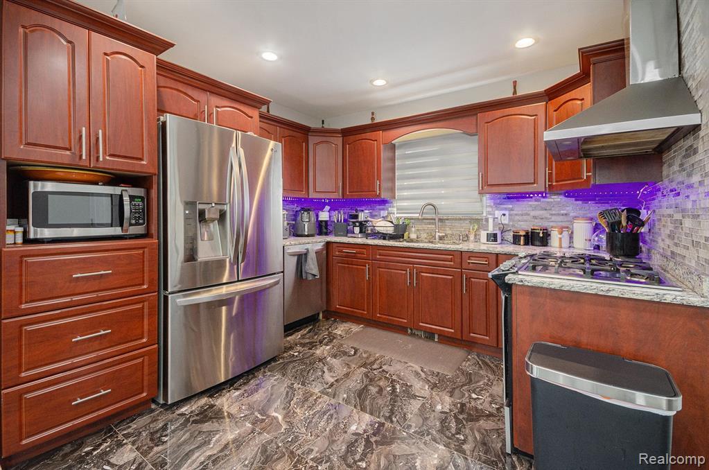 6416 HARTWELL Street, Dearborn, MI 48126 — Photo 5