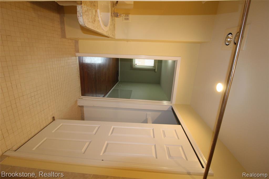 42266 Brookview Lane, 1, Clinton Twp, MI 48038 — Photo 17