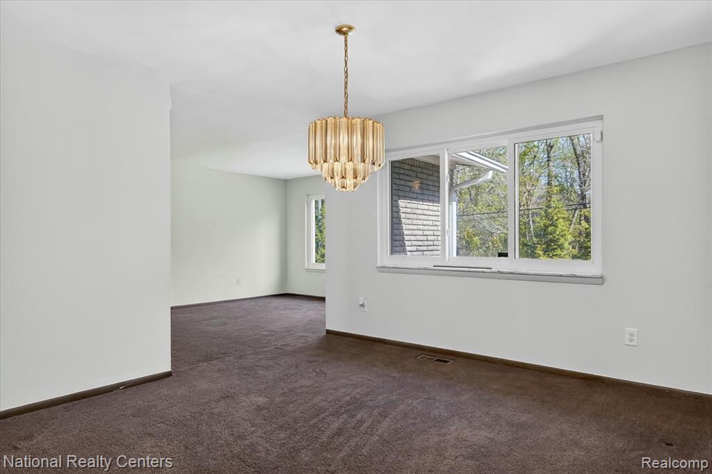 21730 Riverview Drive, Beverly Hills, MI 48025 — Photo 11