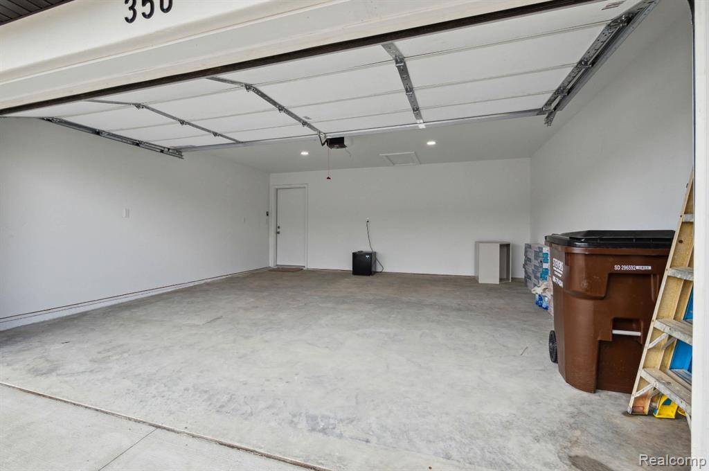 13375 Lenmoore Road, Van Buren, MI 48111 — Photo 25