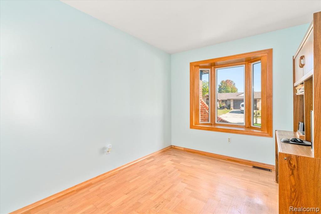 6877 Pittsford Street, Canton, MI 48187 — Photo 48