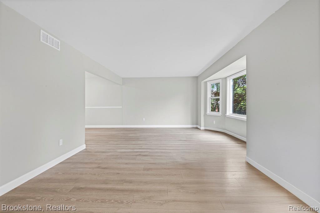 5652 Tequesta Drive, West Bloomfield, MI 48323 — Photo 25