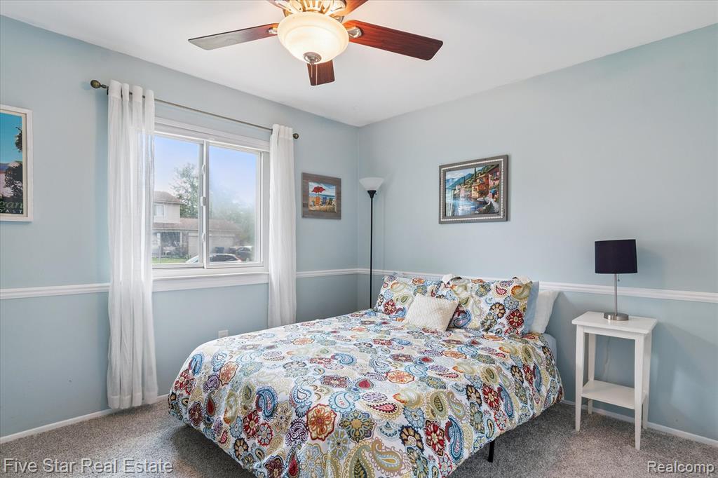 43592 Champlain Court, Canton, MI 48188 — Photo 23
