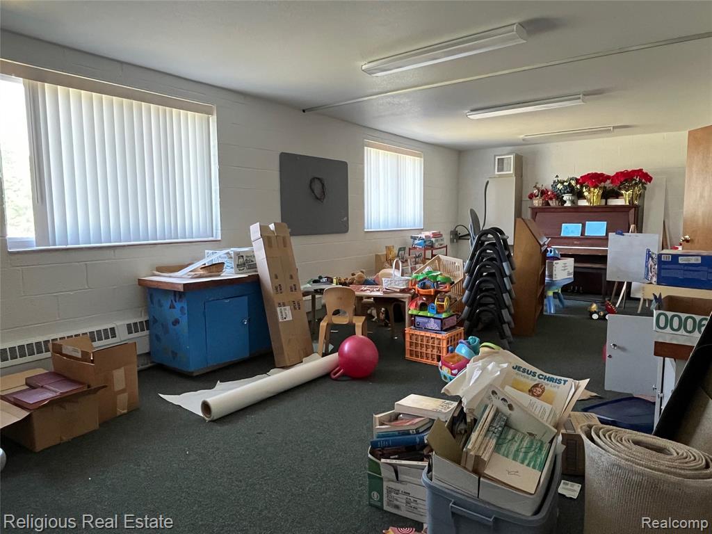 1717 E Sugnet Road, Midland, MI 48642 — Photo 2