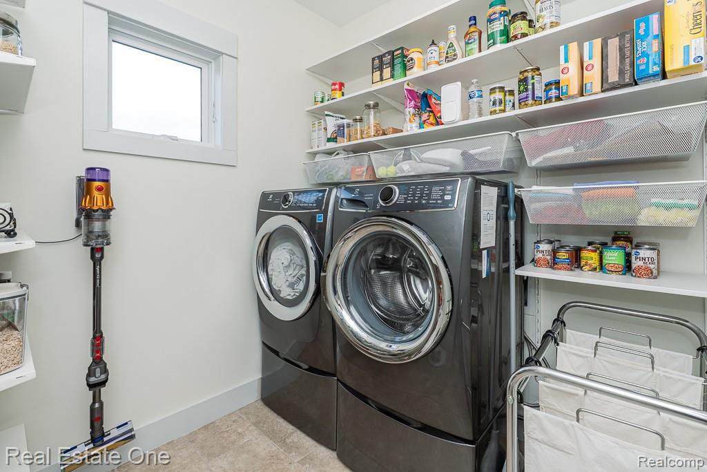 426 W University Drive, Rochester, MI 48307 — Photo 41