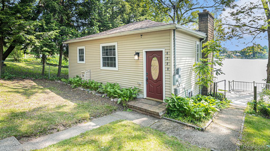 6288 Buckshore Drive, Whitmore Lake, MI 48189 — Photo 5