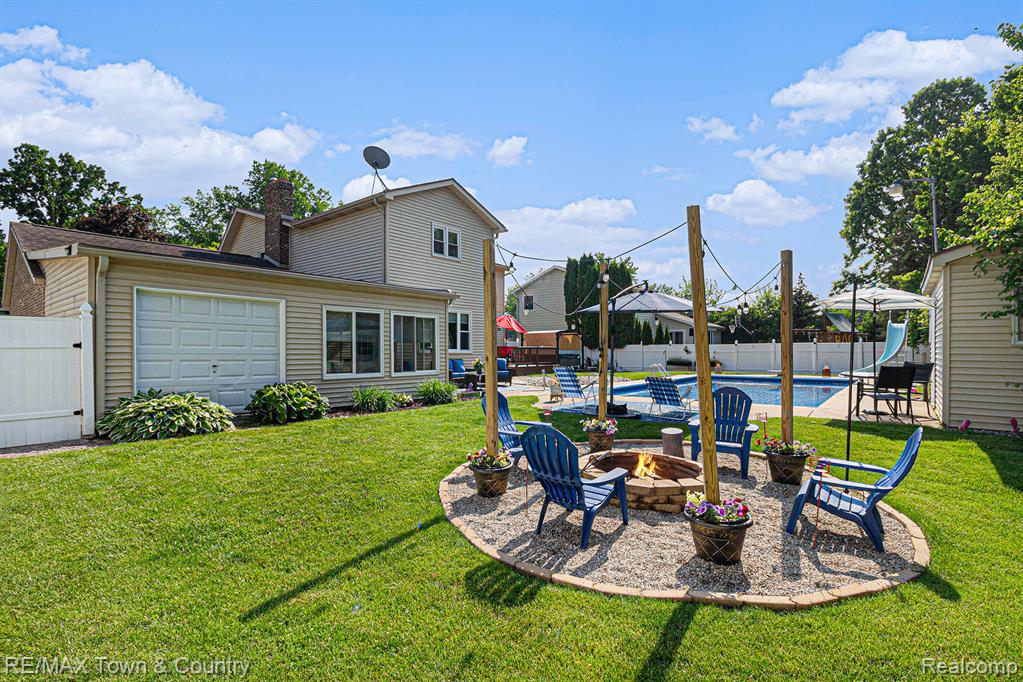 813 Birchwood Drive, Flushing, MI 48433 — Photo 48