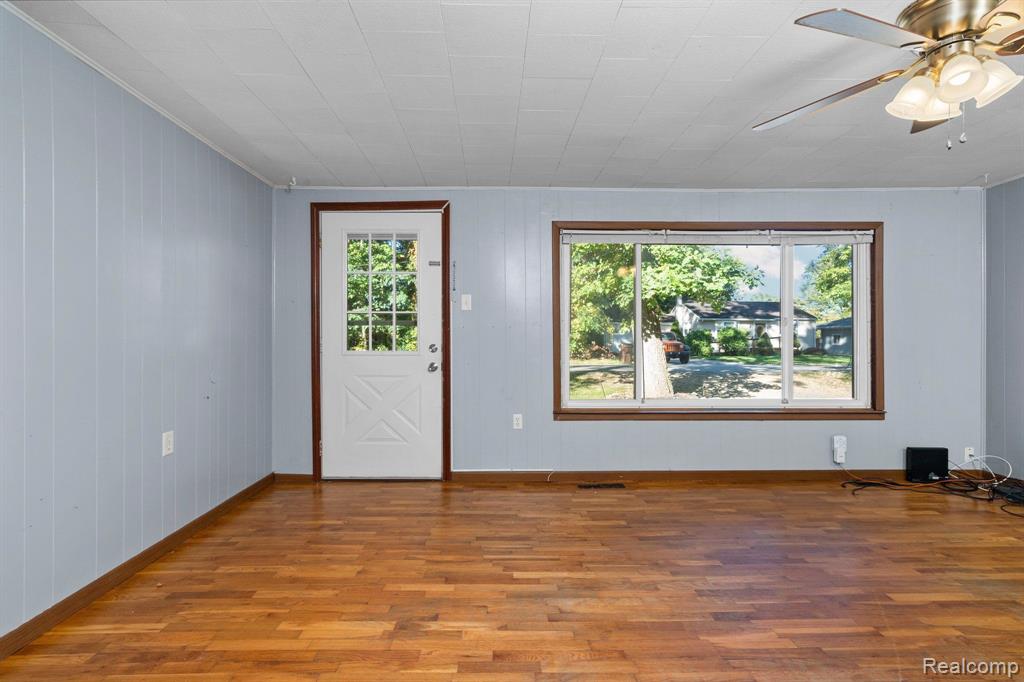 917 LOWELL Avenue, Jackson, MI 49202 — Photo 5