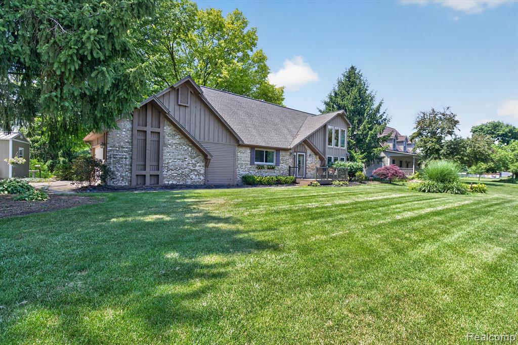 9968 Timothy Lane, South Lyon, MI 48178 — Photo 3