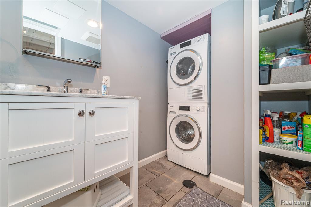 838 W Oakridge Street, Ferndale, MI 48220 — Photo 31