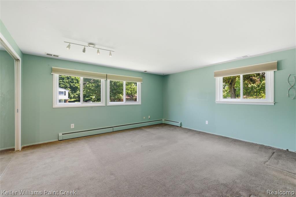 4016 Iverness Lane, West Bloomfield, MI 48323 — Photo 13