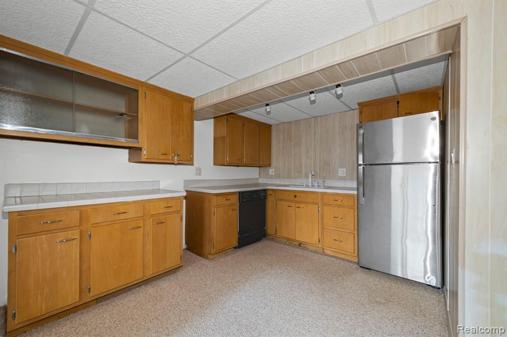 20085 Wedgewood Drive, Grosse Pointe Woods, MI 48236 — Photo 16