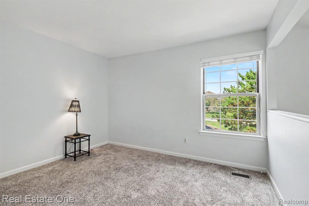 6617 Chimney Sweep, West Bloomfield, MI — Photo 22