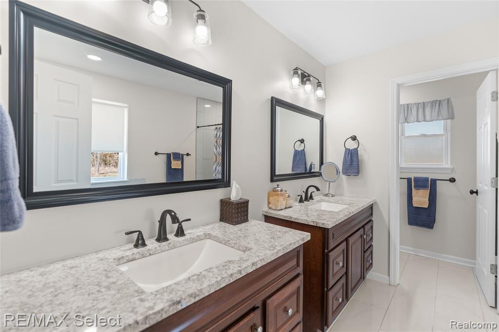 8235 Linden Road, Swartz Creek, MI 48473 — Photo 30