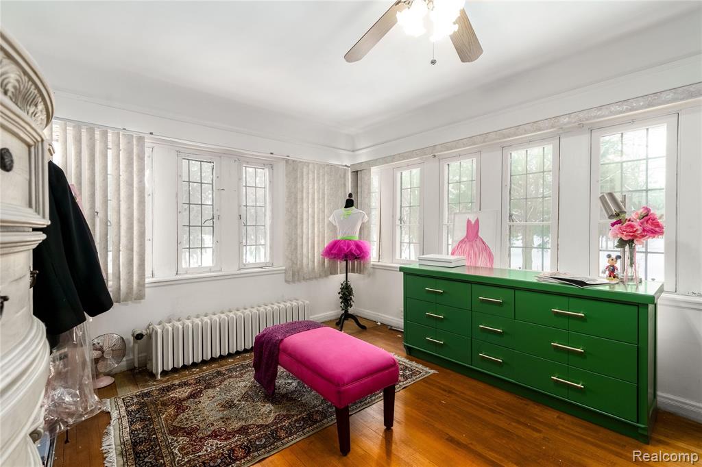 1735 LINCOLNSHIRE Drive, Detroit, MI, 48203