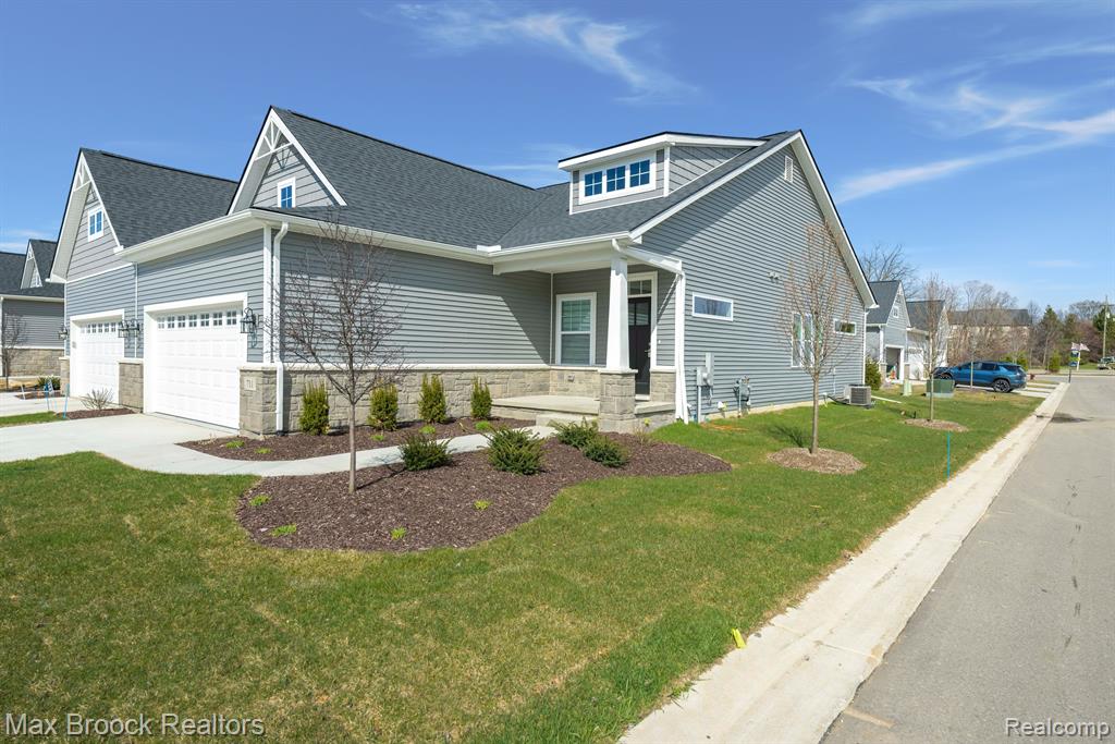 711 ANDER Lane, White Lake, MI — Photo 2