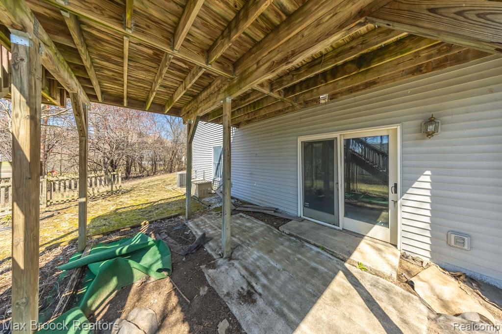 3592 GREAT FALLS Circle, Ann Arbor, MI 48108 — Photo 73