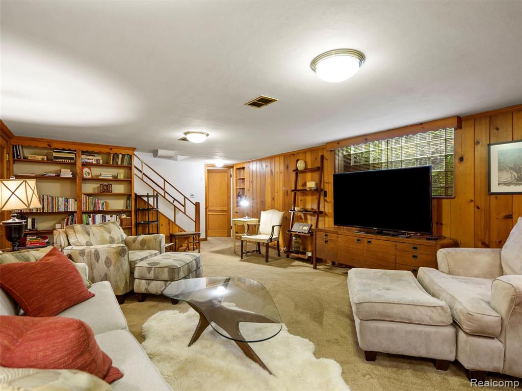 683 Lincoln Road, Grosse Pointe, MI 48230 — Photo 41