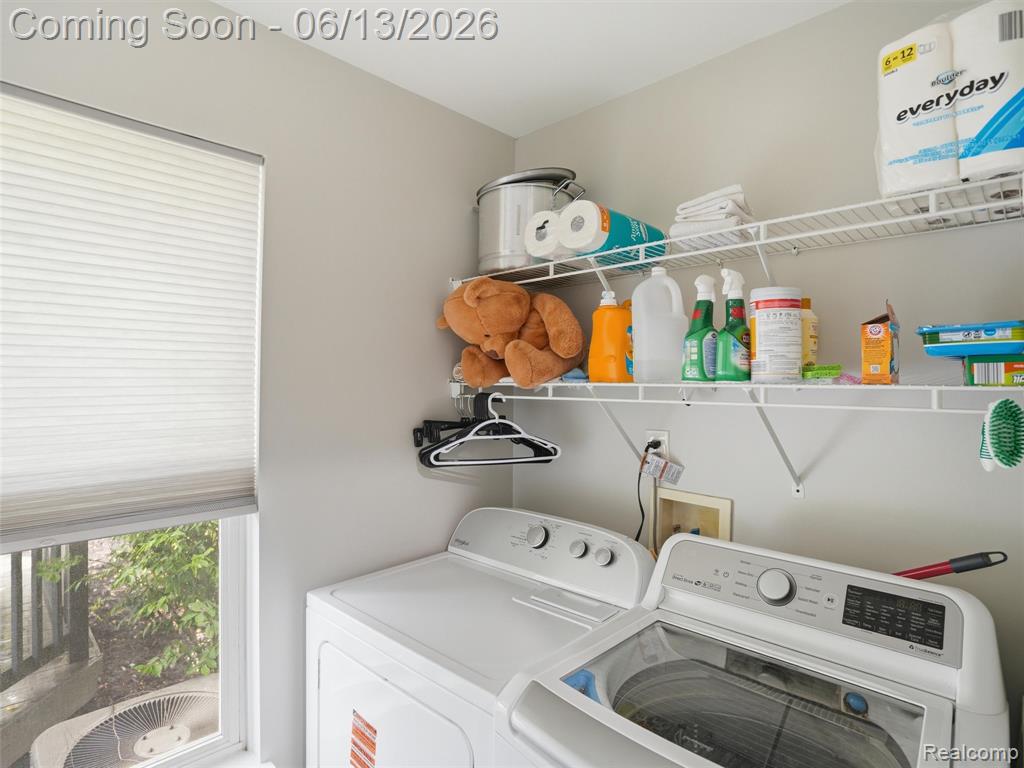 7668 Ring Neck Drive, Waterford, MI 48327 — Photo 16