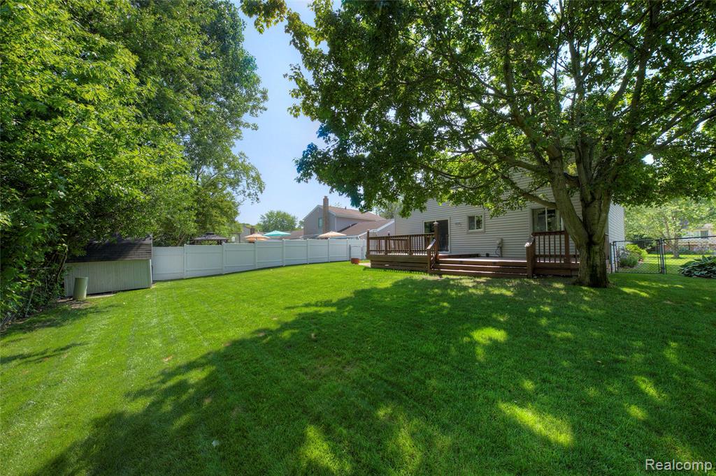 5646 New Meadow Drive, Ypsilanti, MI 48197 — Photo 41