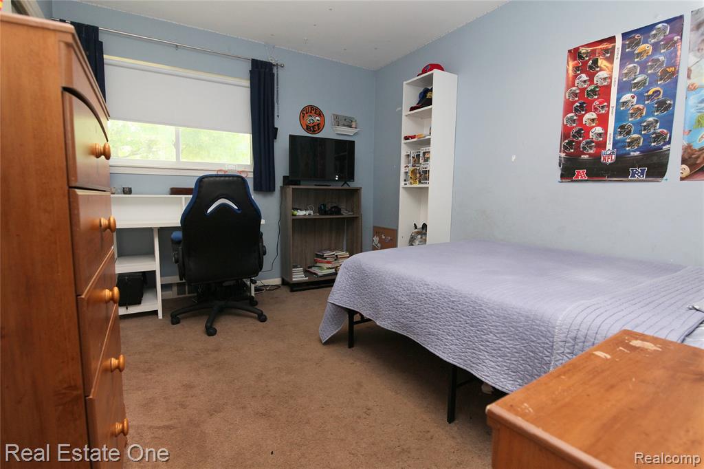 483 Rochdale Drive S, Rochester Hills, MI 48309 — Photo 21