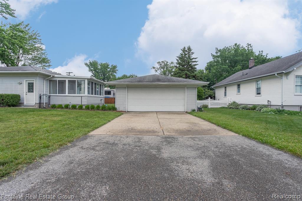 40395 Gilbert Street, Plymouth, MI 48170 — Photo 29